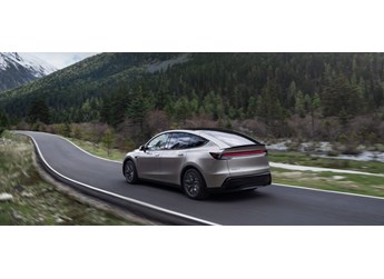 特斯拉發(fā)布 Model Y L 售價(jià)33.9萬(wàn)元起